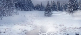 Banner da mesa de RPG: A Vila dos Sussurros